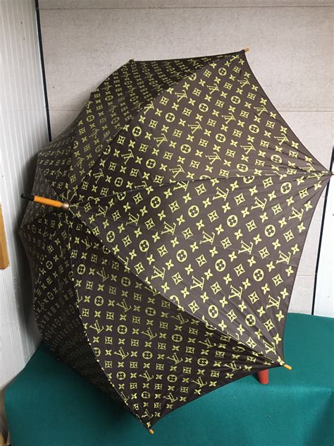 lv umbrellas